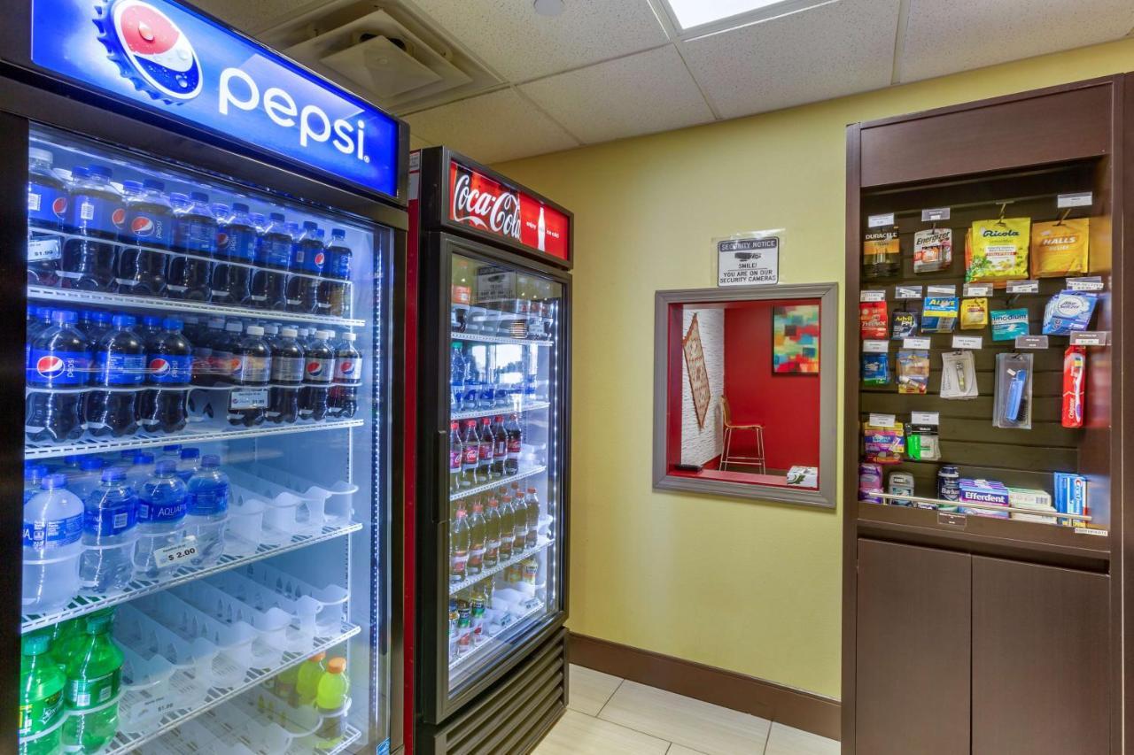 Best Western Plus Gallup Inn & Suites Bagian luar foto