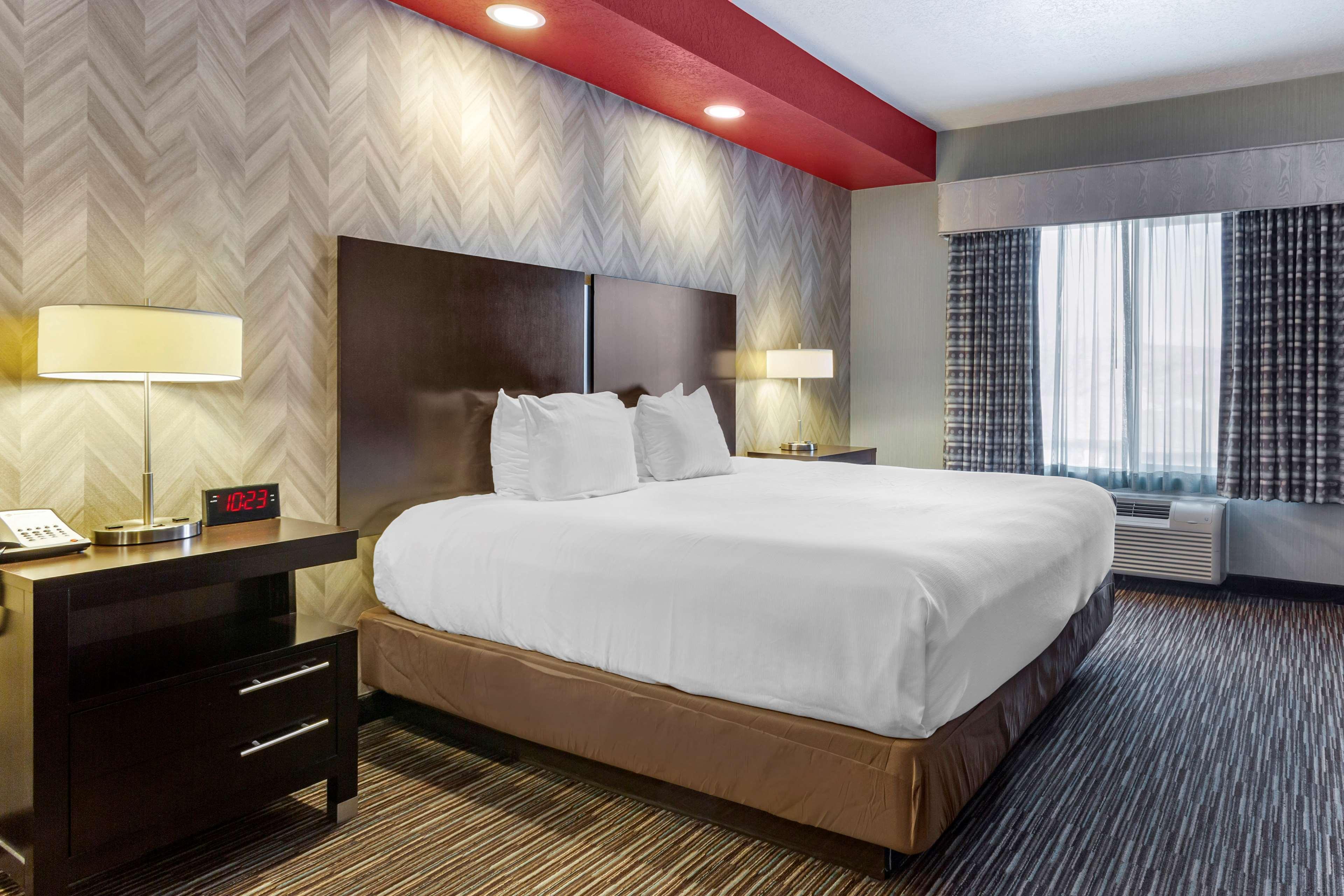 Best Western Plus Gallup Inn & Suites Bagian luar foto