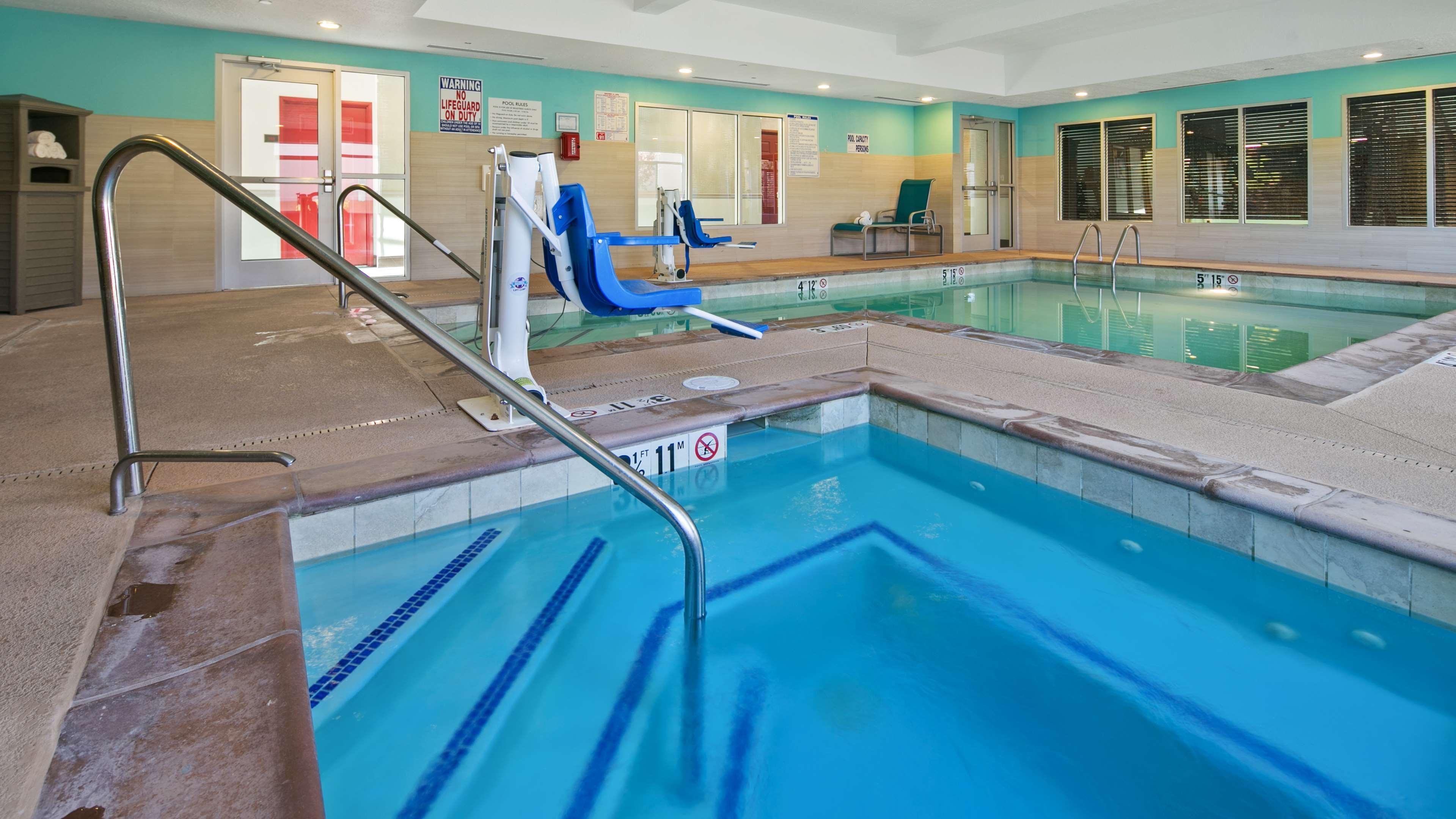 Best Western Plus Gallup Inn & Suites Bagian luar foto