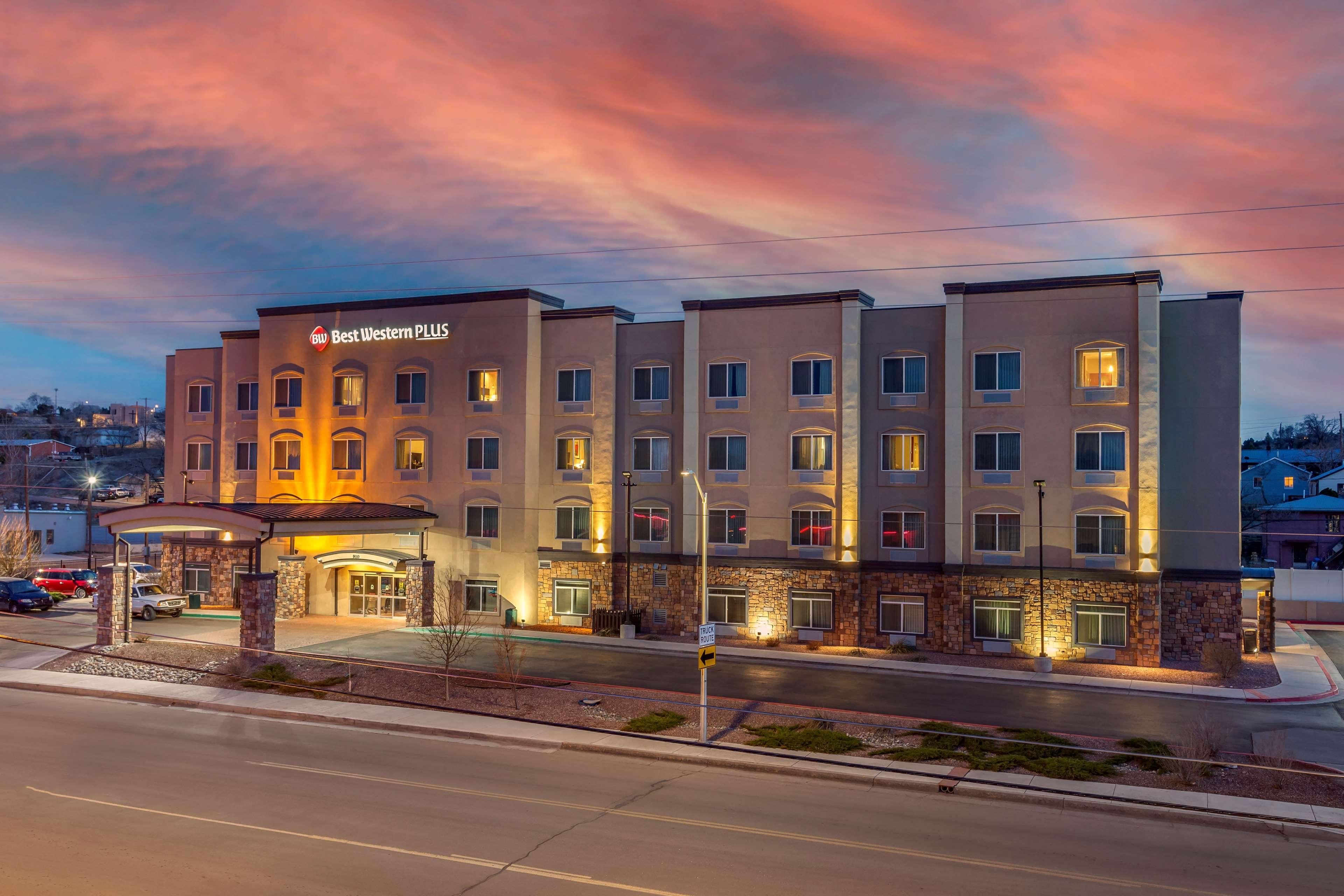 Best Western Plus Gallup Inn & Suites Bagian luar foto