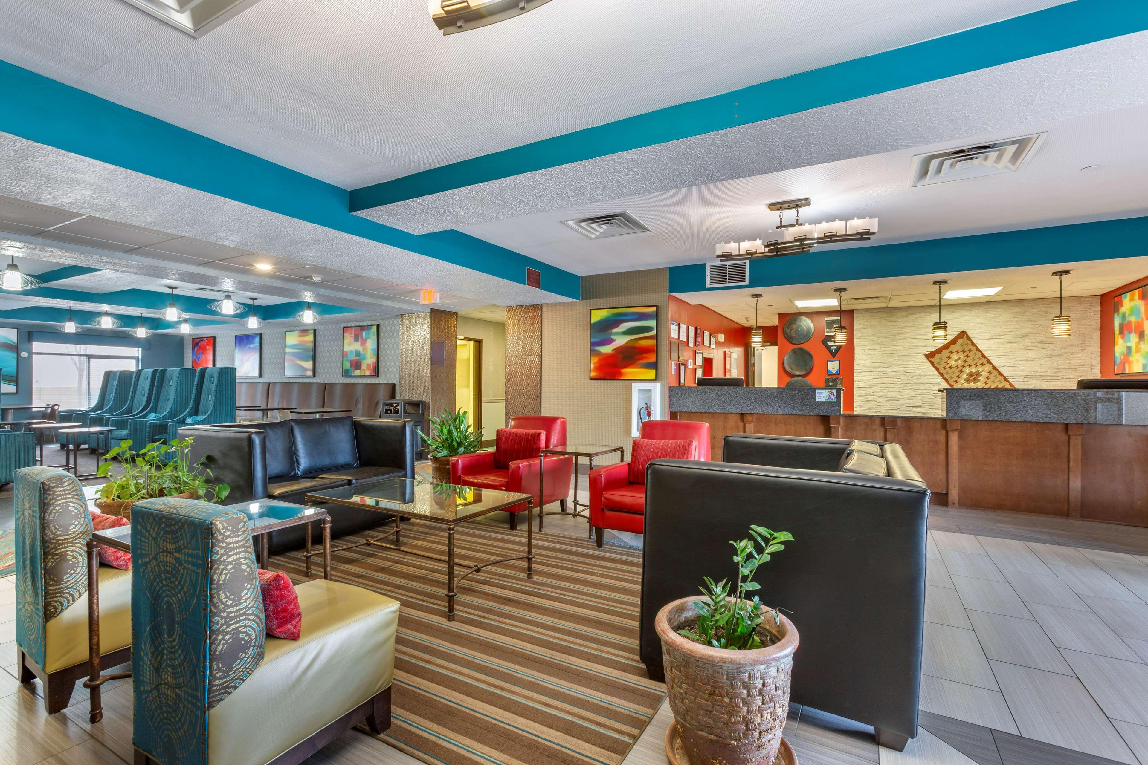 Best Western Plus Gallup Inn & Suites Bagian luar foto