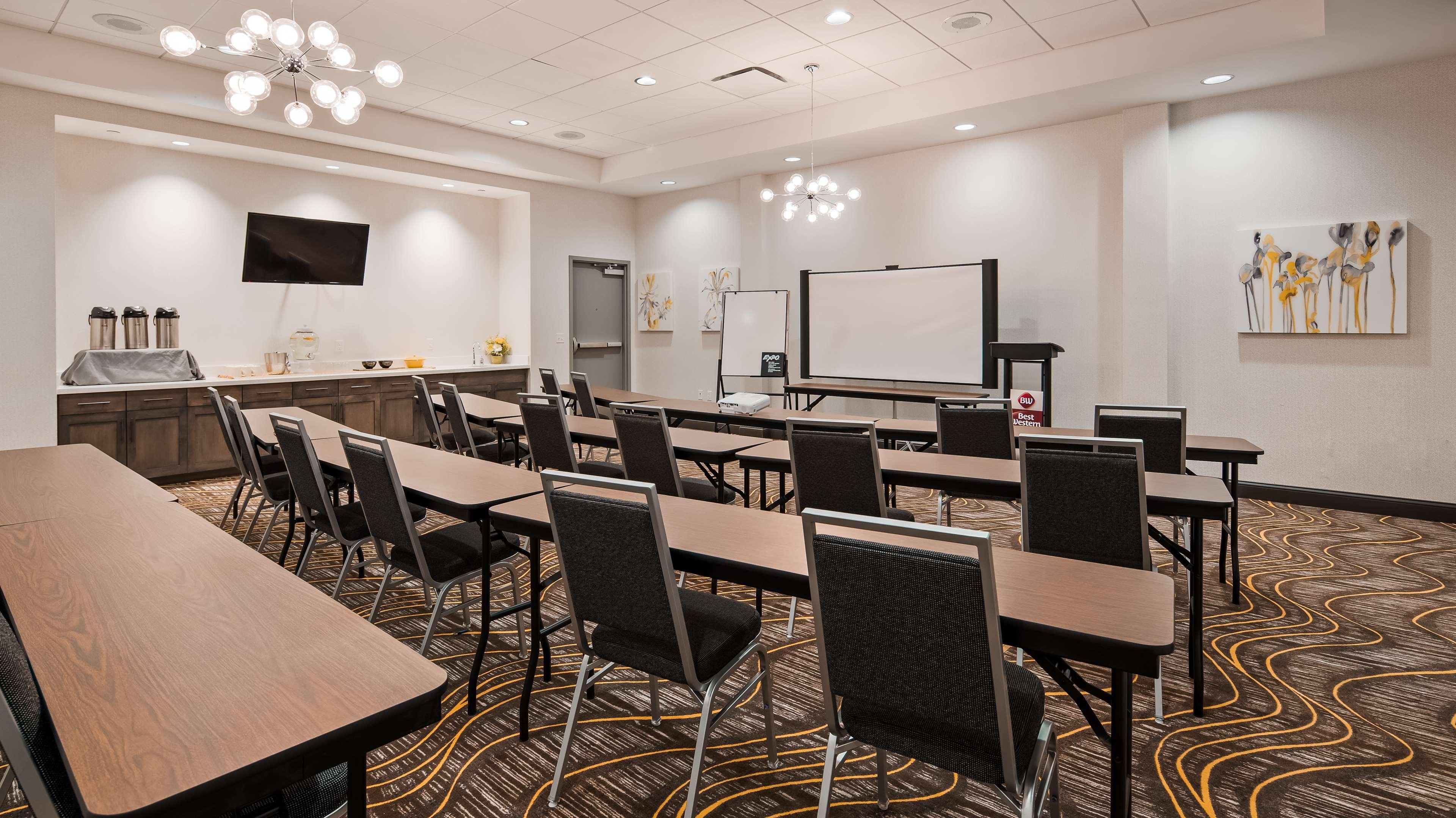 Best Western Plus Gallup Inn & Suites Bagian luar foto