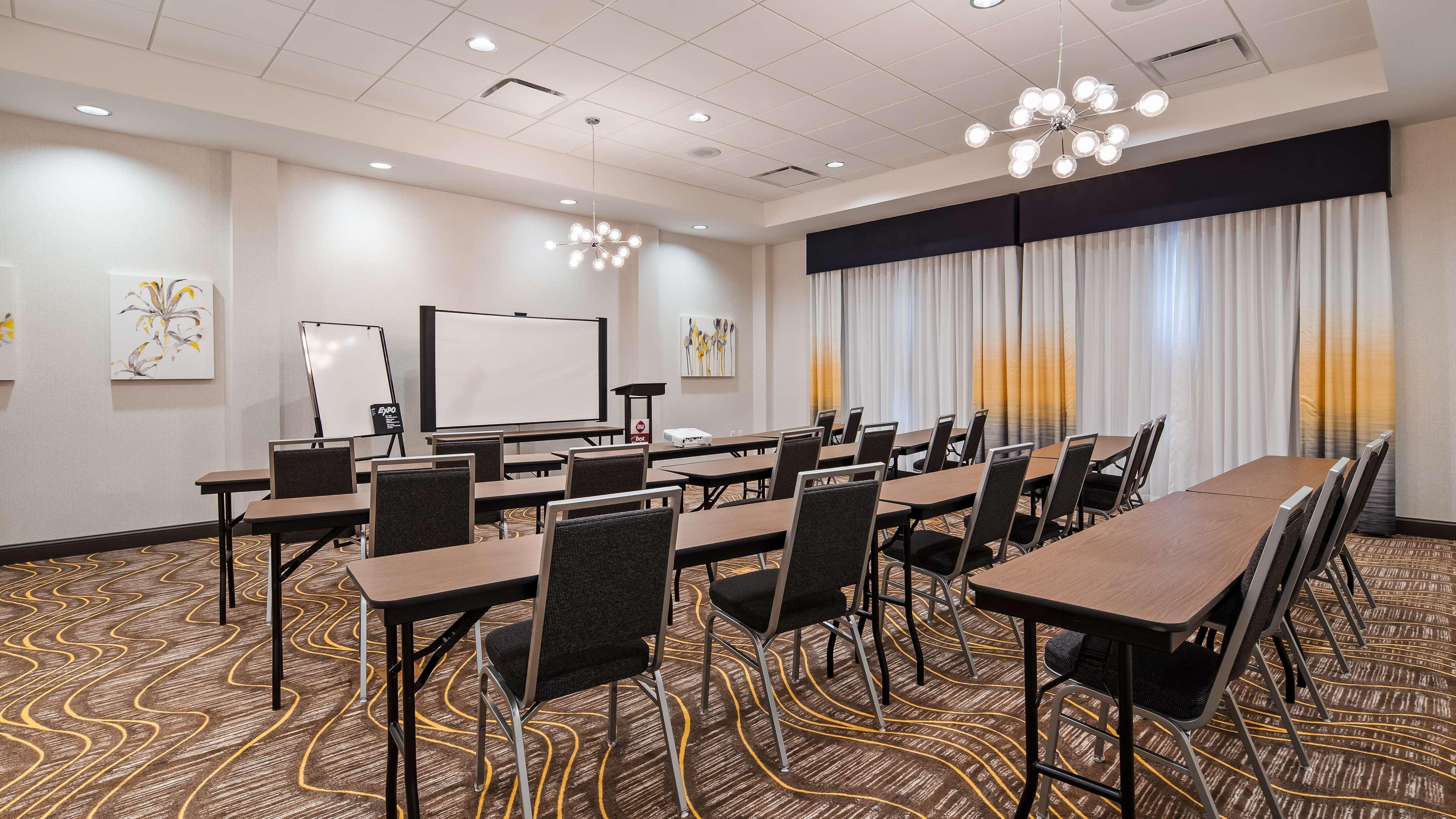 Best Western Plus Gallup Inn & Suites Bagian luar foto