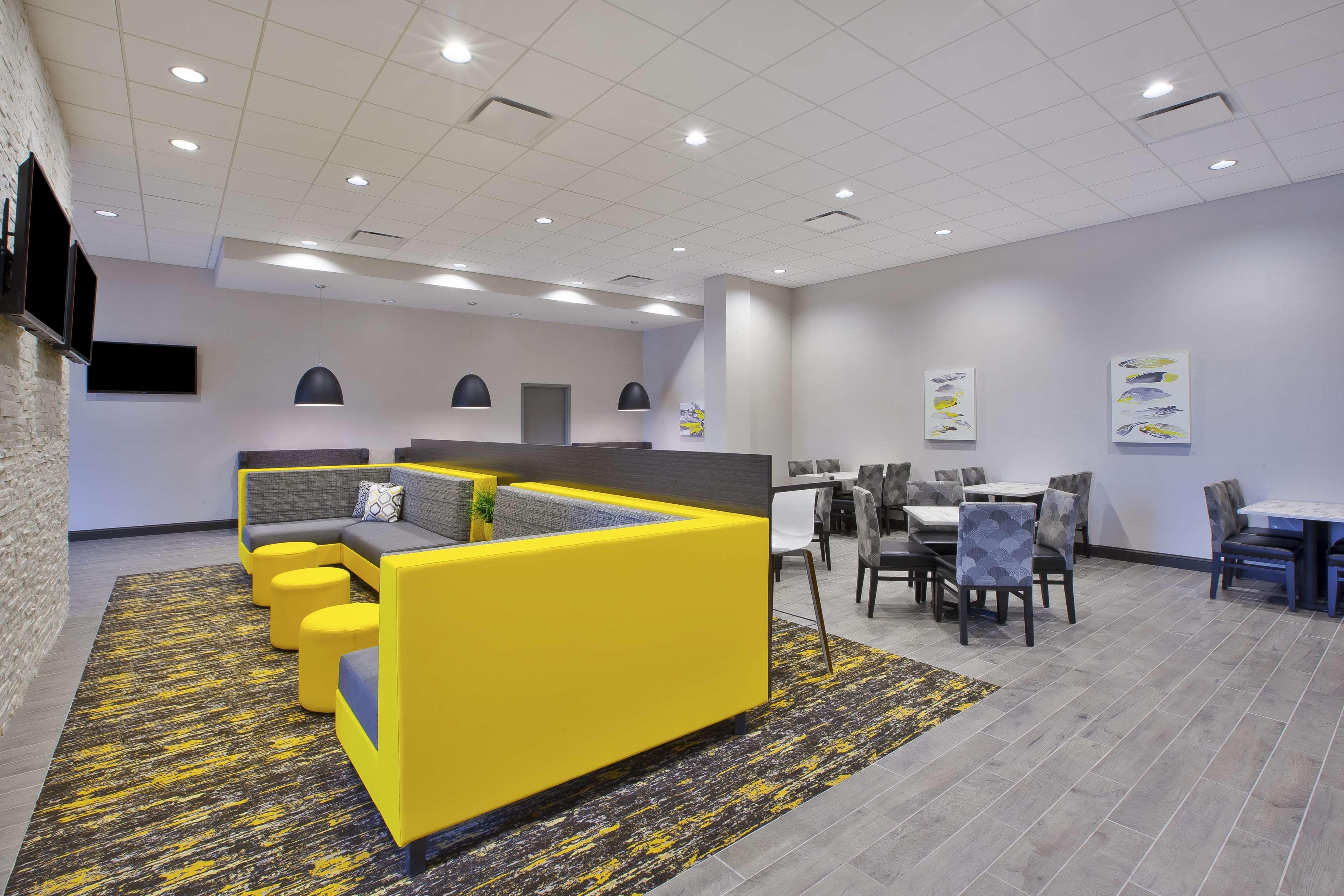 Best Western Plus Gallup Inn & Suites Bagian luar foto